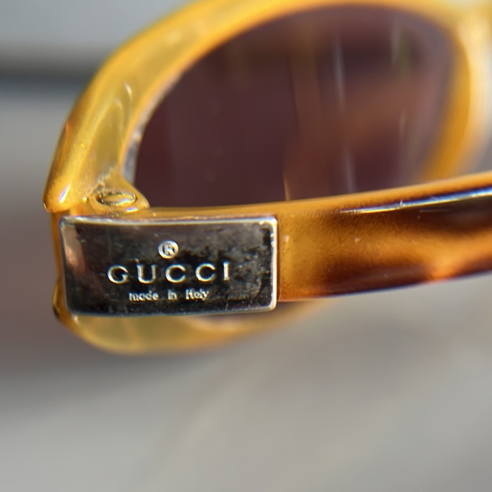 Gucci Tortoiseshell Sunglasses - Picture 6 of 16
